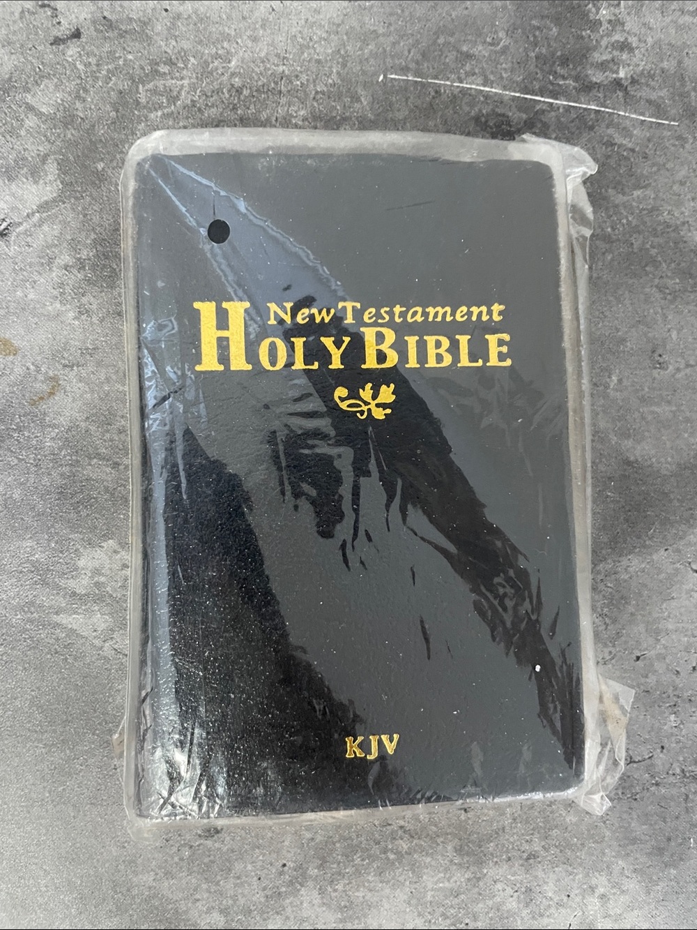 New Testament Holy Bible KJV - pocket sized